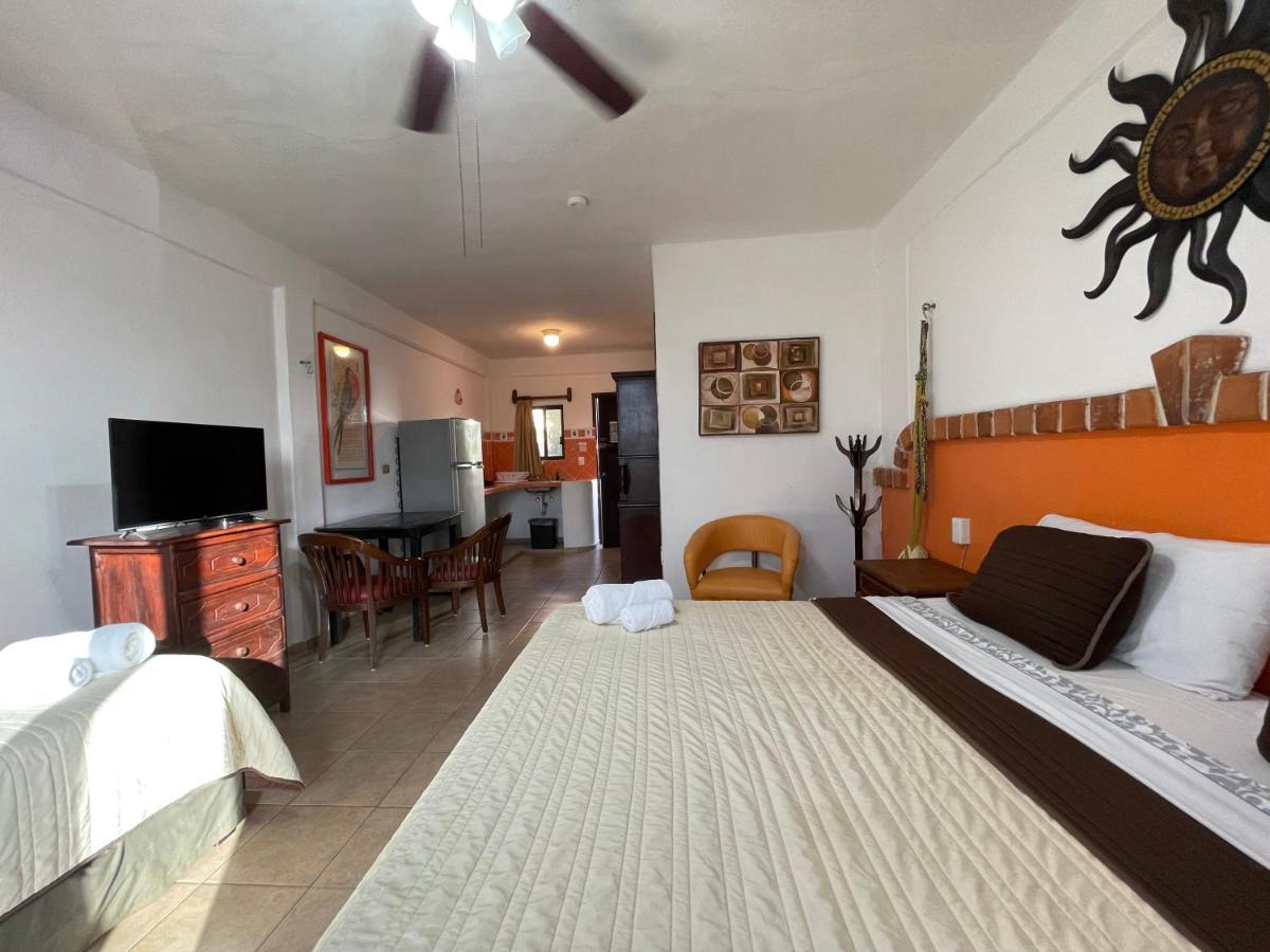פלאייה דל כרמן Suites Fenicia (Adults Only) מראה חיצוני תמונה