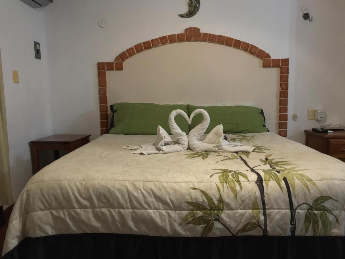 פלאייה דל כרמן Suites Fenicia (Adults Only) מראה חיצוני תמונה