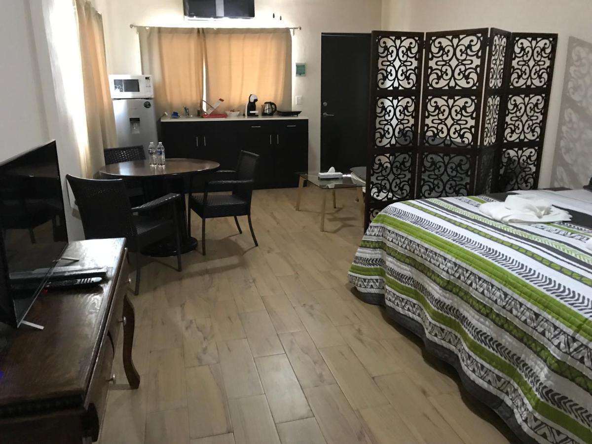 פלאייה דל כרמן Suites Fenicia (Adults Only) מראה חיצוני תמונה