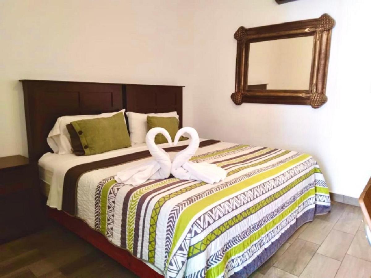 פלאייה דל כרמן Suites Fenicia (Adults Only) מראה חיצוני תמונה