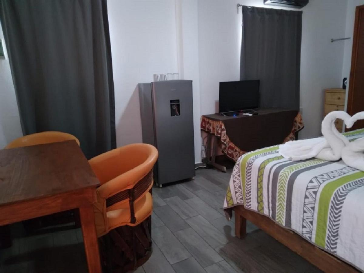 פלאייה דל כרמן Suites Fenicia (Adults Only) מראה חיצוני תמונה
