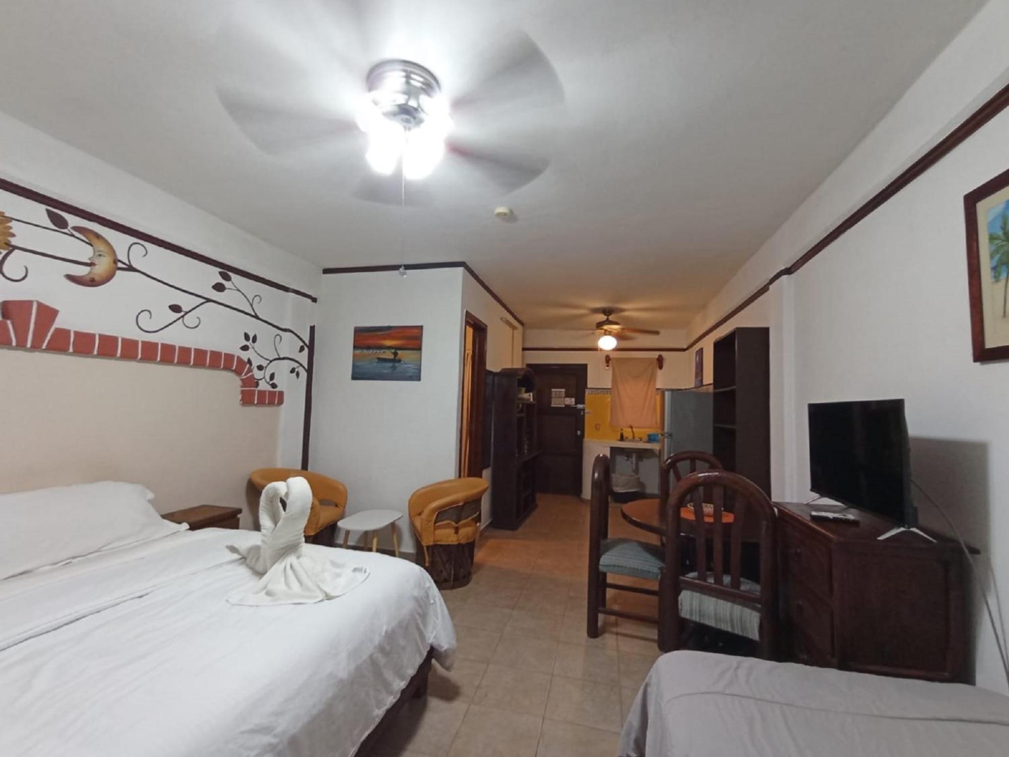 פלאייה דל כרמן Suites Fenicia (Adults Only) מראה חיצוני תמונה